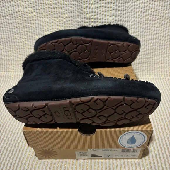 UGG Alena Slippers Black Size 7 - Picture 7 of 7